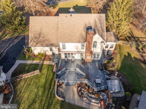 874 Pheasant Hill Rd, Summit Point WV  25446-3634 exterior