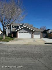 42510 61st St, Lancaster CA  93536-4516 exterior