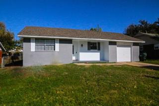 1513 Pinewood Dr, Norman, OK 73071-3825