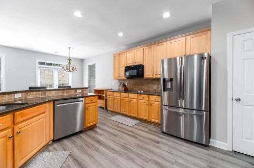 3046 Canter Way, Duluth GA  30097-3494 exterior