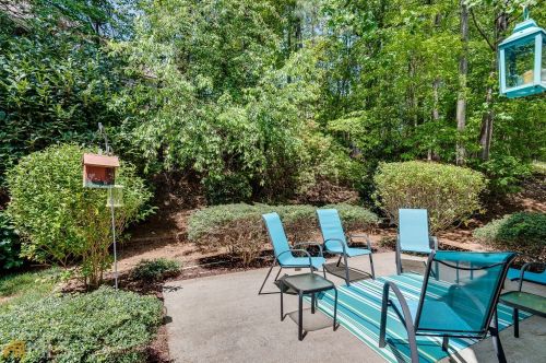 765 Yosemite Dr, Suwanee GA  30024-4004 exterior