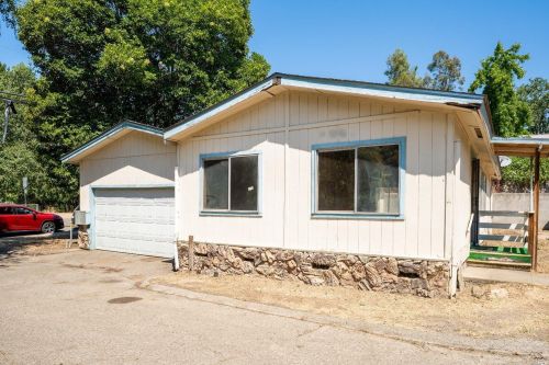 917 Oak St, Ukiah, CA 95482-3905