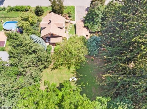 10 Vly Vw Ave, Dover NJ  07869-1316 exterior