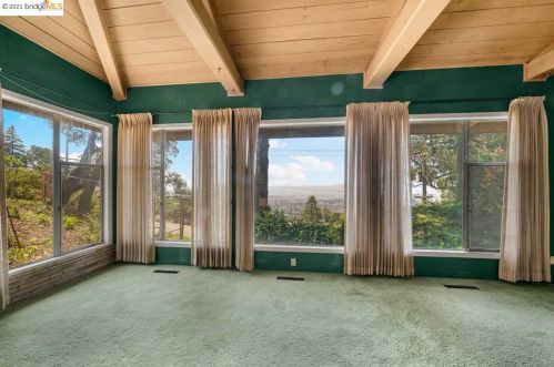945 Creston Rd, Berkeley, CA 94708-1501