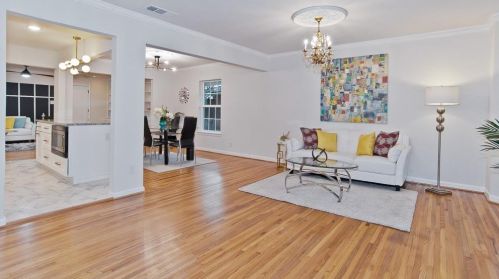 634 Bizerte Ave, Dallas, TX 75224-1444