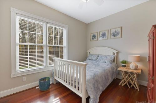 42 Vintage Ln, Wapping CT  06074-1616 exterior