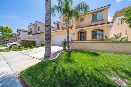 309 Camino De La Luna, Perris, CA 92571-2993
