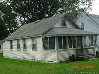 32 Hartford Ave, Fenwick CT  06475-1914 exterior
