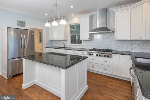 161 Elm Rd, Princeton NJ  08540-2521 exterior