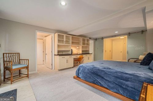 887 Berkshire Rd, Atlanta GA  30324-4929 exterior