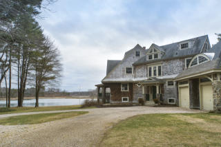 11 Mill Dam Rd, York, ME 03909-1017