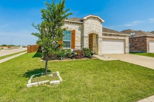 8901 Puerto Vista Dr, Fort Worth, TX 76179-7232