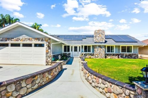 649 Meadowbrook Ave, Orange, CA 92865-1319
