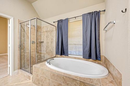 1813 Callaway Cove Ct, Richmond TX 77471-6664 exterior