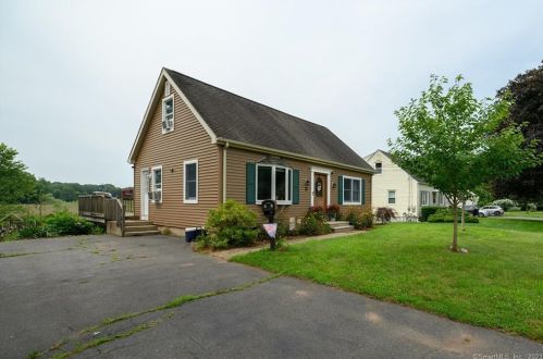 78 Pondview Dr, Southington, CT 06489-3945