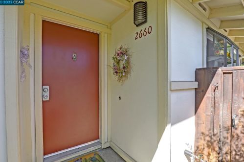 2660 Shadow Mountain Dr, San Ramon, CA 94583-1828