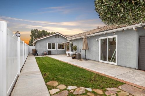 8434 Foothill St, Anaheim CA  92808-1206 exterior