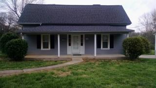 526 Grove St, Lincolnton, NC 28092-2436