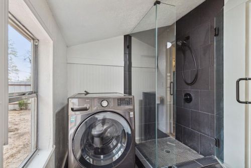 3821 Mercury St, Fort Worth TX  76111-5142 exterior