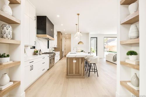 1050 York St, Denver CO  80209-4651 exterior