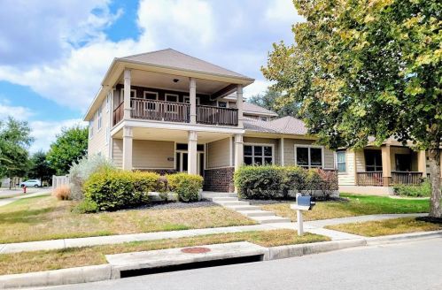 2001 Herzog, Uhland TX  78640-6433 exterior