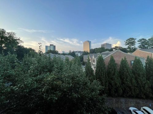 3203 Lenox Rd, Atlanta GA  30324-2512 exterior