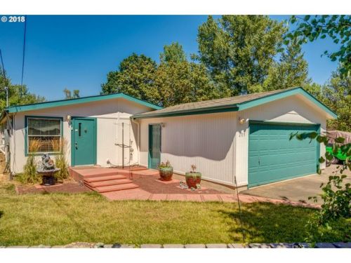 205 Church St, Grand Island OR  97114-9412 exterior