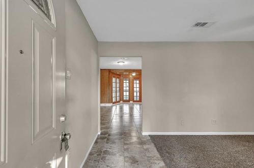 215 Pine Hill Dr, Conroe TX  77301-4039 exterior