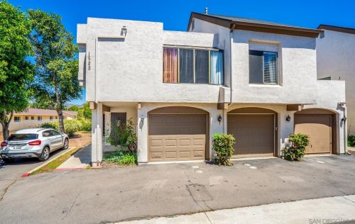 1522 Granite Hills Dr, El Cajon, CA 92019-6226