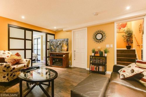 3422 Highlander Dr, Saint Paul MN  55122-1310 exterior