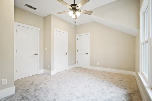 1673 Beacon Hill Blvd, Atlanta GA  30329-2517 exterior