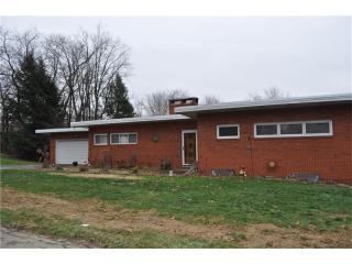 135 Milheim Dr, Butler, PA 16001-1562