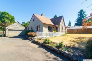 3366 Hulsey Ave, Salem, OR 97302-3365
