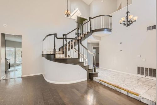 1001 Mountvale Ct, Anaheim CA  92808-2108 exterior