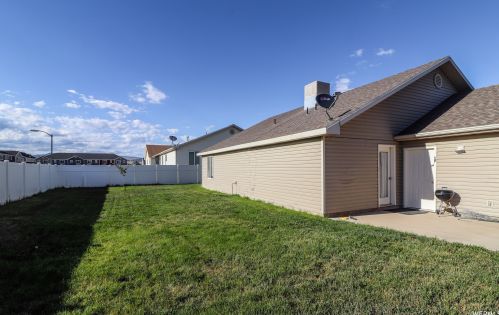 557 2400, Vernal UT  84078-8253 exterior