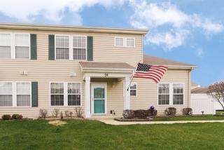98 Waterbury Cir, Oswego, IL 60543-7929