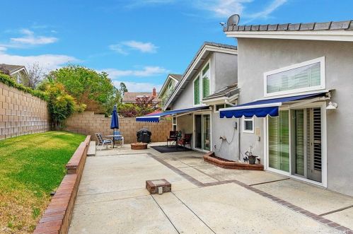 6 Descanso, Irvine CA  92620-1843 exterior