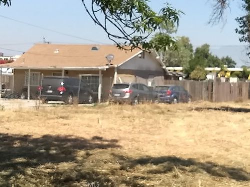 382 Caroline St, San Bernardino, CA 92408-3701