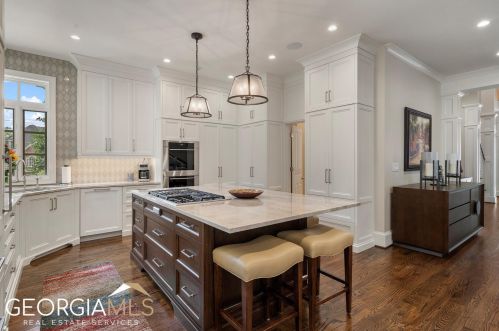2990 Margaret Mitchell Dr, Atlanta GA  30327-1708 exterior