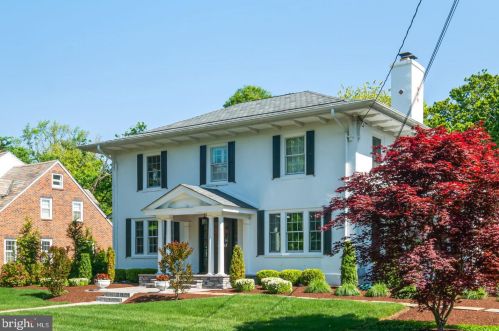 325 Hinchman Ave, Tavistock, NJ 08033-3716