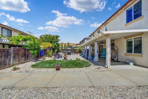 5077 Ellis Godfrey Dr, Fairfield CA  94533-8959 exterior