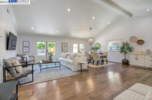 119 Cherry Blossom Dr, San Jose, CA 95123-2111
