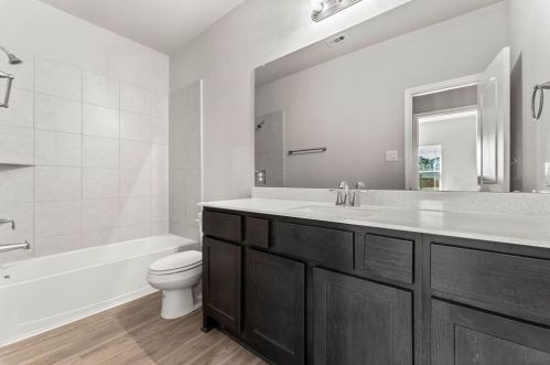 1722 Cindy Ln, Conroe TX  77304-3158 exterior