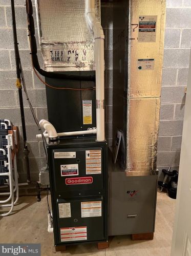 103 Sutherland Rd, Lancaster PA  17603-9020 exterior