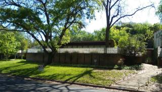 5905 Highland Hills Dr, Austin TX  78731-4018 exterior
