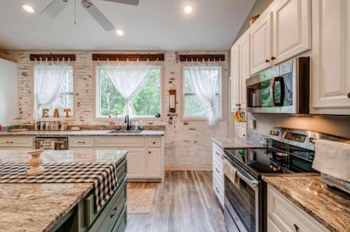 145 Talc Mine Rd, Big Canoe GA  30143-0052 exterior