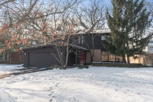 417 Woodvale Ave, Bannockburn, IL 60015-2347