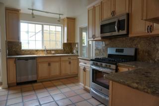 1316 Stanley Ave, Los Angeles CA  90019-6620 exterior