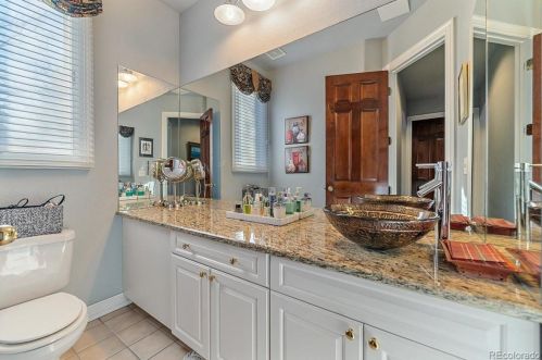 51 Cherry Hl Farm Dr, Englewood CO 80113-7169 exterior