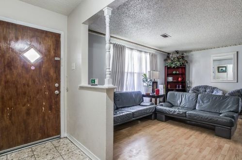 8435 Cadenza Ln, Dallas, TX 75228-4920